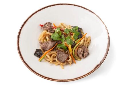 Лапша удон с говядиной