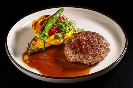 Бифштекс из мраморной говядины