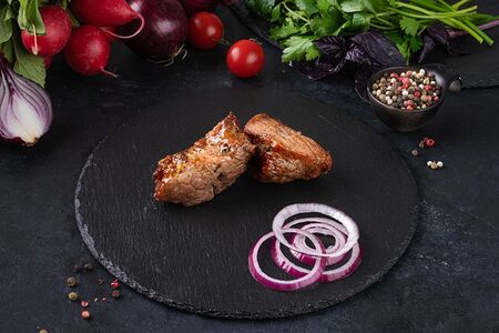 Шашлык из cвинoй шейки