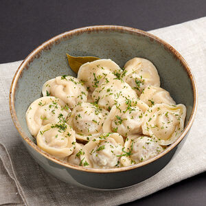 Пельмени вареные: с говядиной и свининой