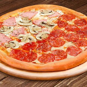 Пицца 2 в 1: Пепперони и Прошутто Фунги 30 см на тонком тесте