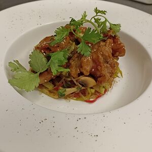 Фунчоза с курицей и овощами