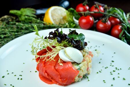 Оливье с лососем