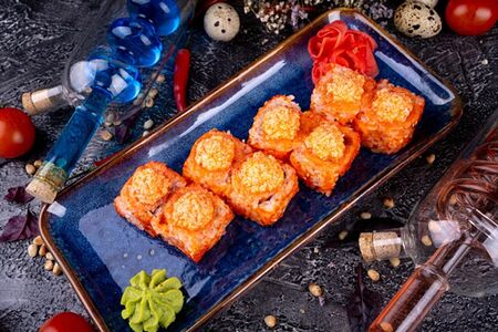 Запеченный ролл с лососем 8 шт