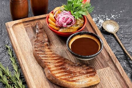 Стейк из говяжьего языка