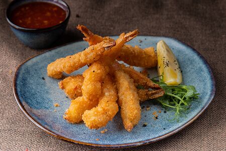 Тигровые креветки в панировке