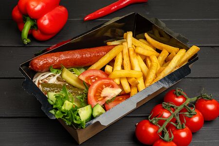 Ланч-бокс с куриной сосиской