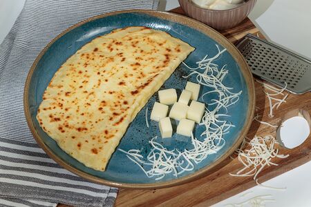 Кутаб с сыром