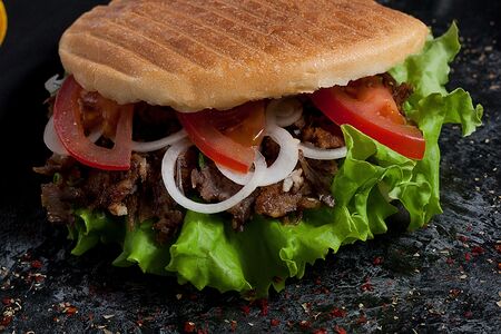 Дёнер в пите с говядиной мега