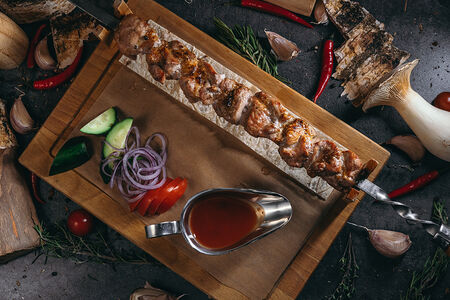 Шашлык из cвинoй шеи