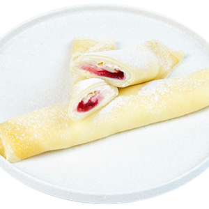 Налистники с творогом и клубникой