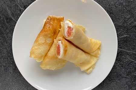 Блины с лососем