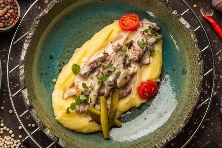 Бефстроганов