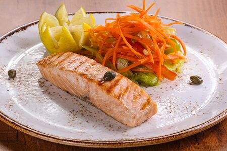 Стейк из семги гриль