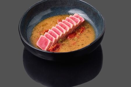 Татаки из тунца Yellowfin со Шри-Ланки