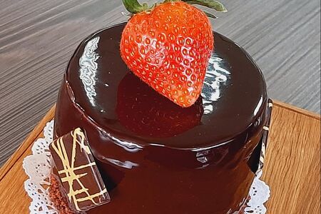 Пирожное Шоколадно-малиновое