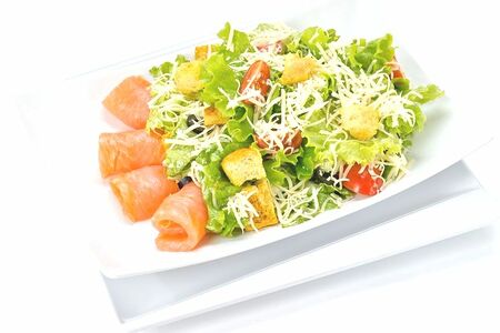 Салат Цезарь с семгой