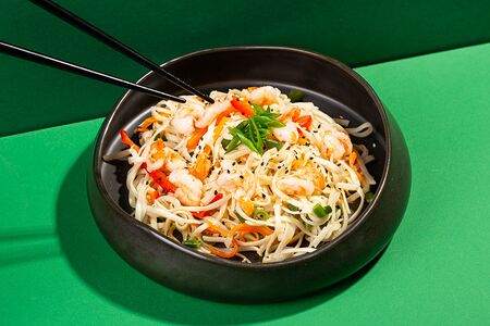 Удон с креветками