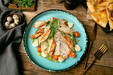 Цезарь с курицей