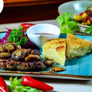 Բորդո սթեյք կարմիր գինու սոուսով