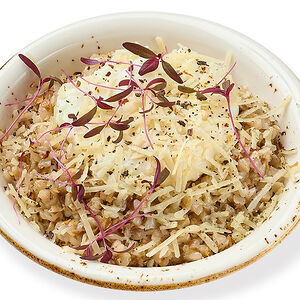 Каша гречотто с яйцом пашот