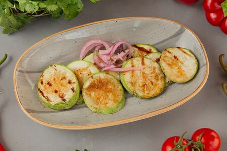 Кабачок на мангале