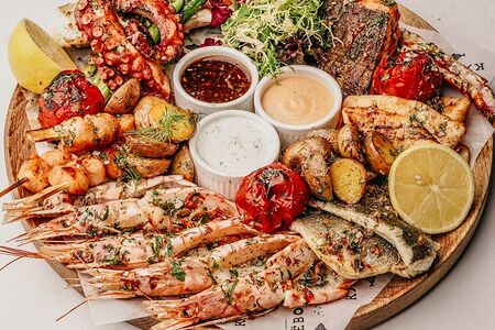 Ассорти из морепродуктов на мангале