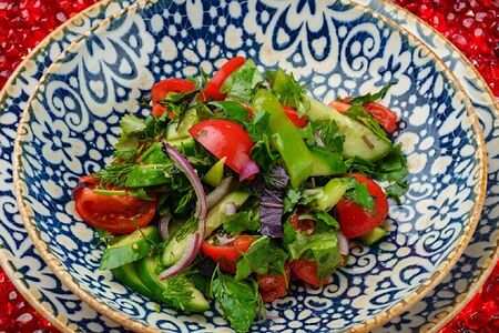 Салат по-домашнему из бакинских овощей