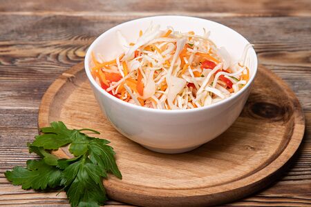 Салат Лайт из капусты и огурцов