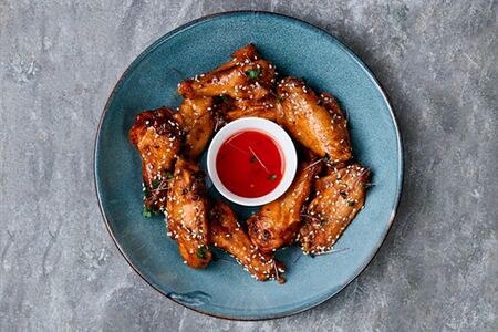 Крылышки жареные в фирменном соусе