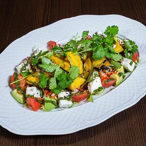 Теплый салат из баклажанов с сыром