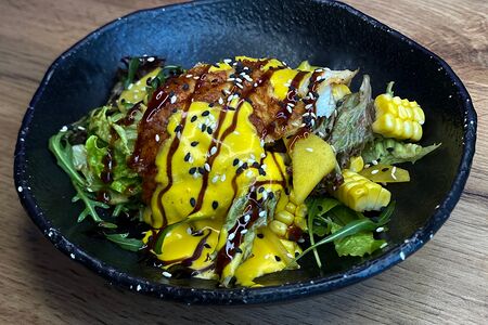 Угорь копченый со спелым манго