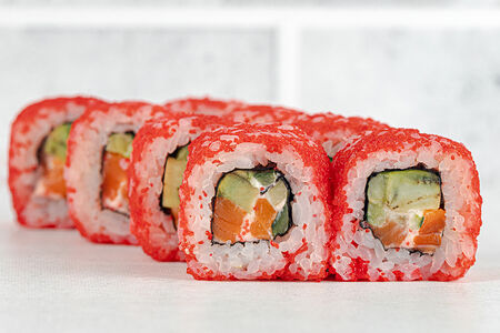 Ролл Калифорния с лососем