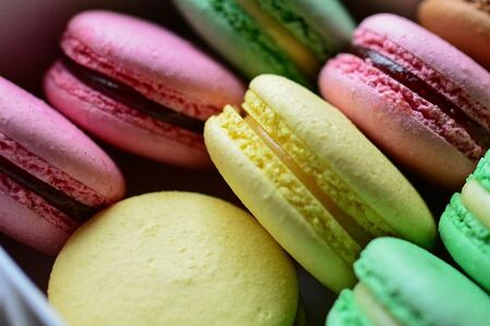 Макаронс лимон