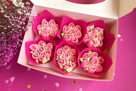 Капкейки тюльпаны год