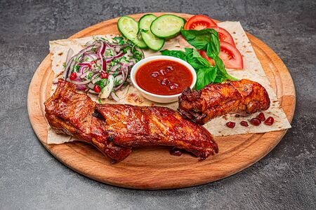 Шашлык из свиных ребрышек