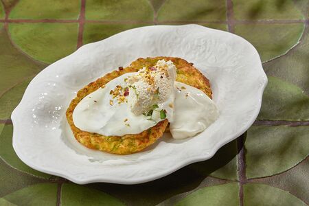 Оладьи из кабачков с кремом рикотта