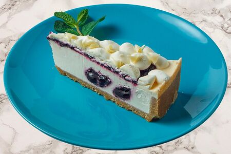 Чизкейк черничный