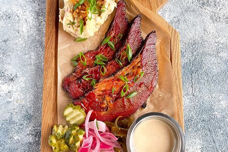 Тот самый Брискет BBQ с картофельным салатом
