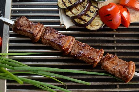 Говяжья вырезка в гранатовой глазури 