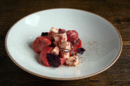 С томатами и сыром