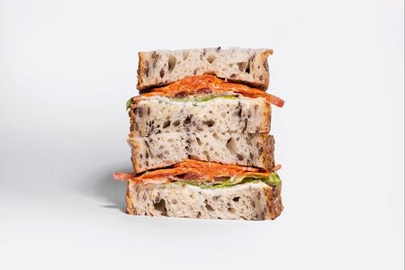 Сэндвич с пепперони