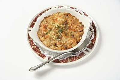 Камчатские крабы, запеченные в сливках с белыми грибами