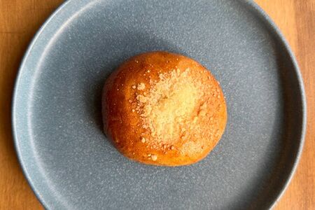 Пирожок с вишней