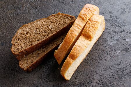 Хлебная корзинка с копченым маслом