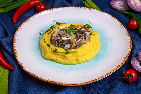 Бефстроганов с пюре