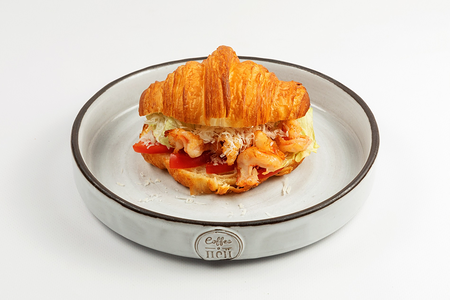 Круассан Цезарь с креветками