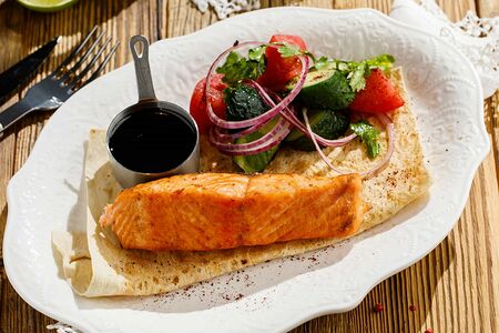 Лосось на углях