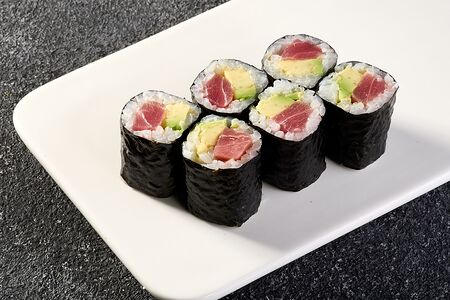 Ролл Тунец-авокадо