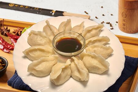 Пельмени с говядиной и сельдереем